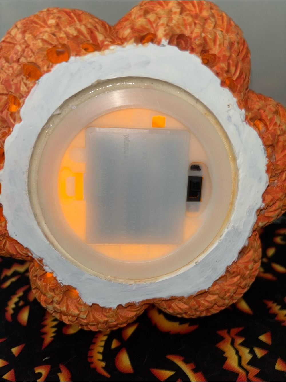 Flickering candle Orange Crochet Pumpkin Décor - Picture 4 of 4